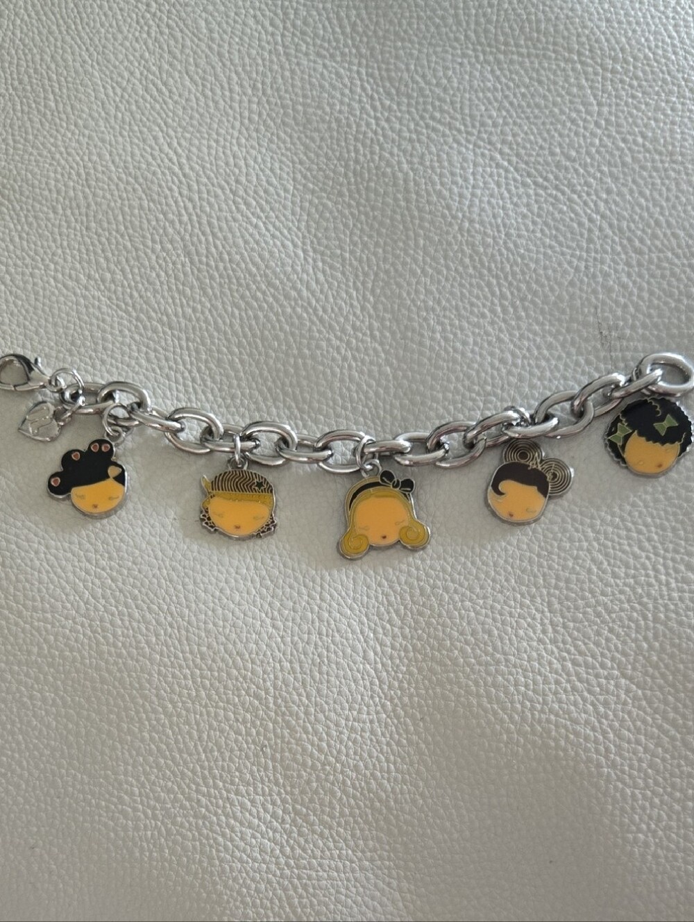 Vintage Y2K Harajuku Lovers Gwen Stefani 5-Doll Charm Bracelet - RARE